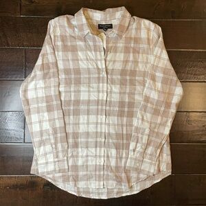 Banana Republic Boyfriend Fit Button-Down Plaid Flannel Shirt in Cream and Brown